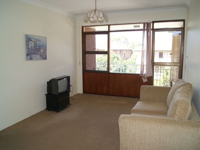 5 Fourth Avenue, Campsie NSW 2194