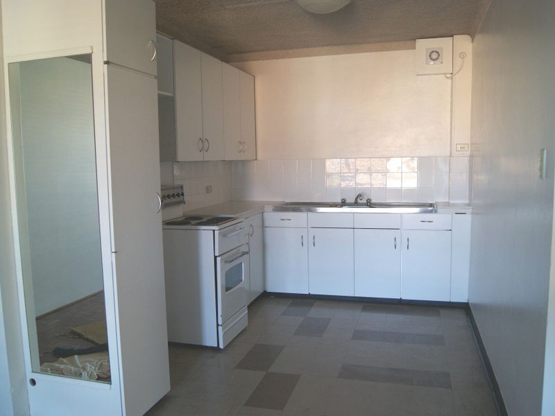 8/23 Campsie Street, Campsie NSW 2194