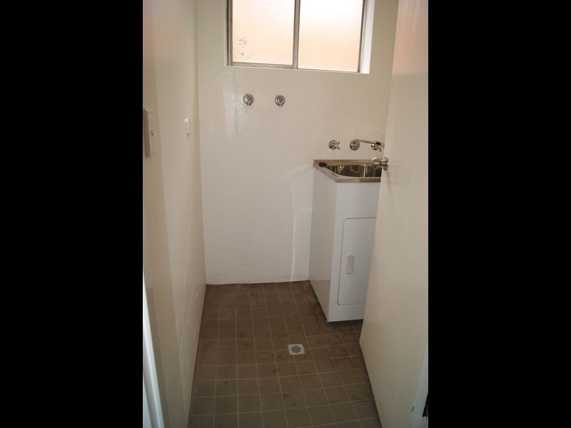 6 Yangoora Raod, Belmore NSW 2192