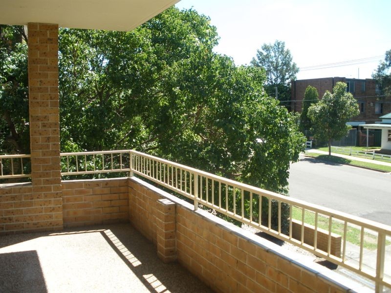 1/5-9 Gould Street, Campsie NSW 2194