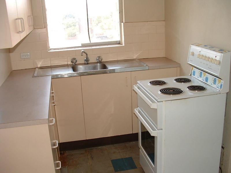 8/10 Evaline Street, Campsie NSW 2194