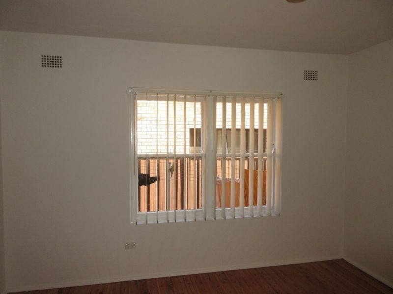 2/18 Eighth Avenue, Campsie NSW 2194