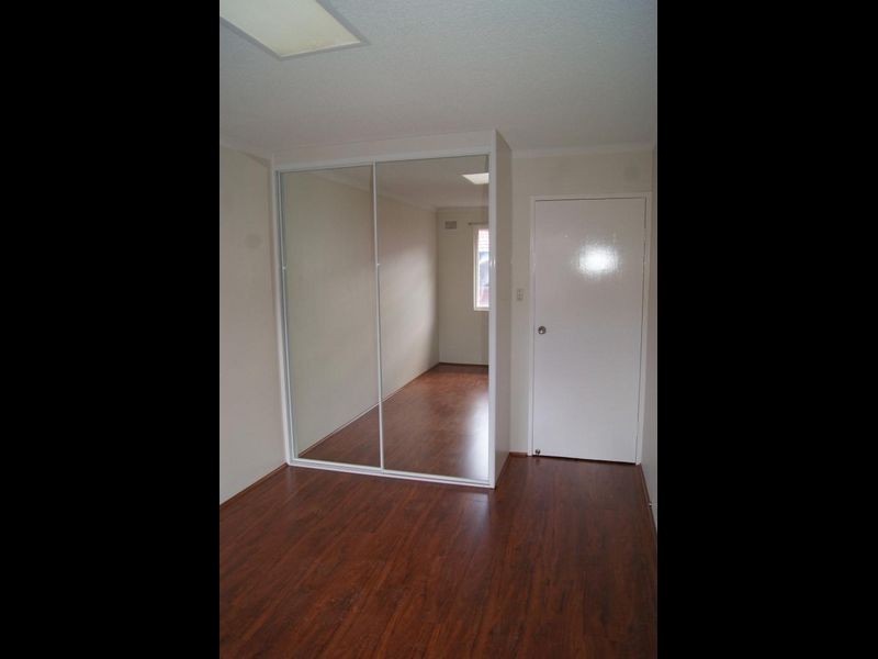 15 St Albans Road, Kingsgrove NSW 2208