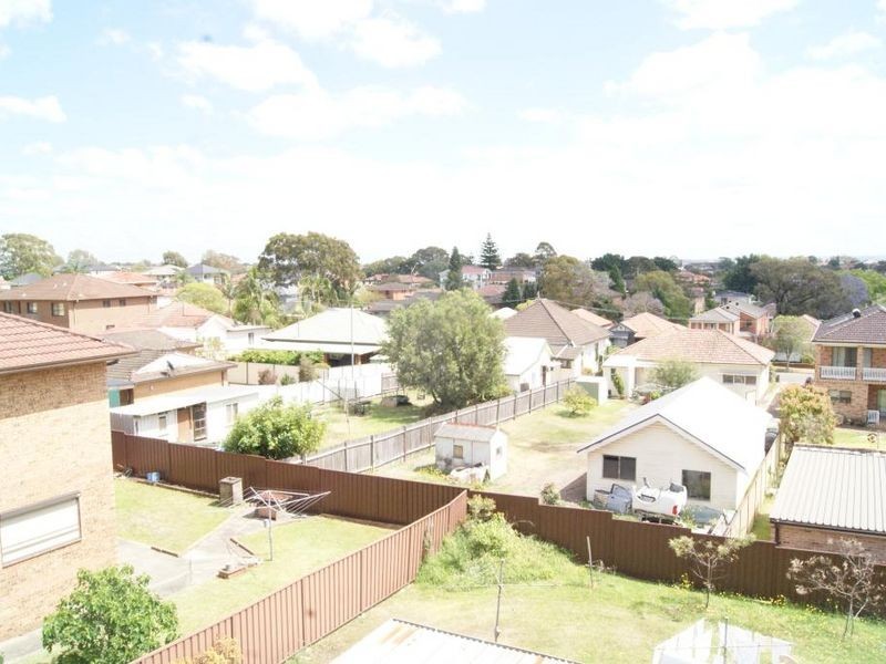 15 St Albans Road, Kingsgrove NSW 2208