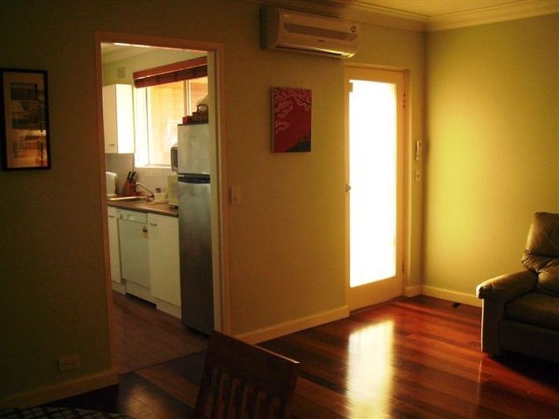 2/16 Rome Street, Canterbury NSW 2193