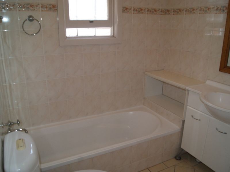 22 Nicholas Avenue, Campsie NSW 2194