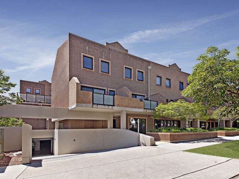 5-11 Sixth Ave, Campsie NSW 2194