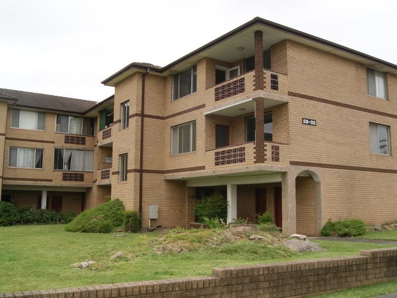 1/28 Browning Street, Campsie NSW 2194