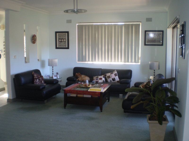 18 Carboona Ave, Earlwood NSW 2206