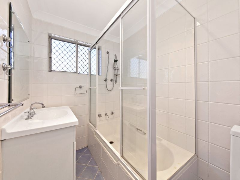 2/49 Mckern Street, Campsie NSW 2194