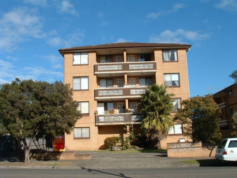 27 Dryden Street, Campsie NSW 2194