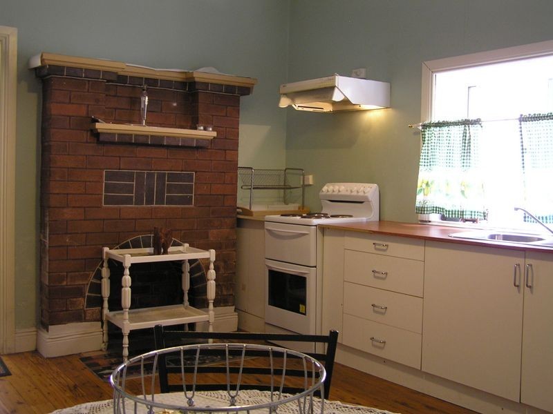 18 Balmoral Ave, Croydon Park NSW 2133