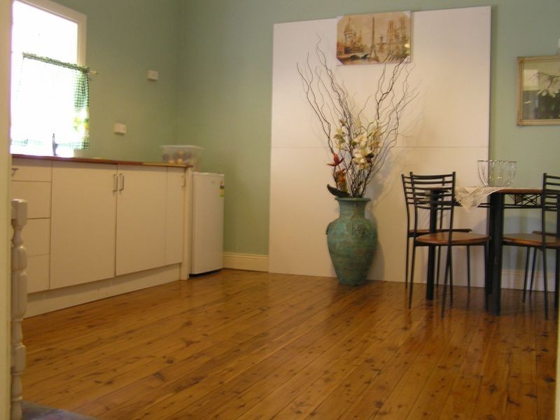 18 Balmoral Ave, Croydon Park NSW 2133