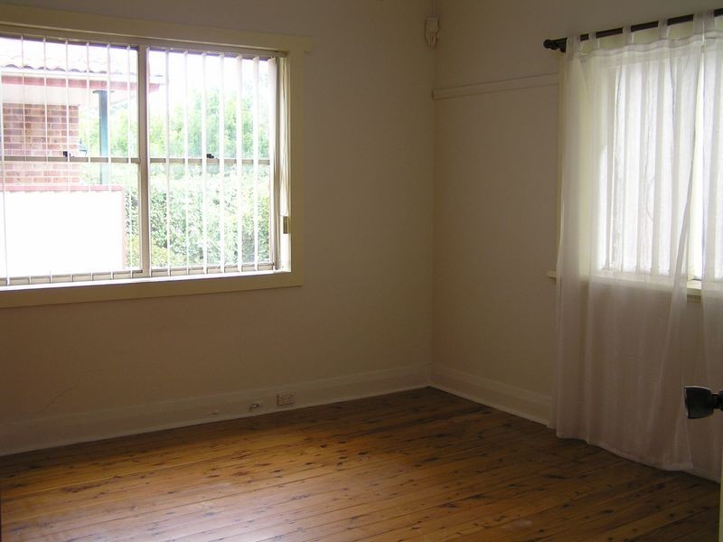 18 Balmoral Ave, Croydon Park NSW 2133