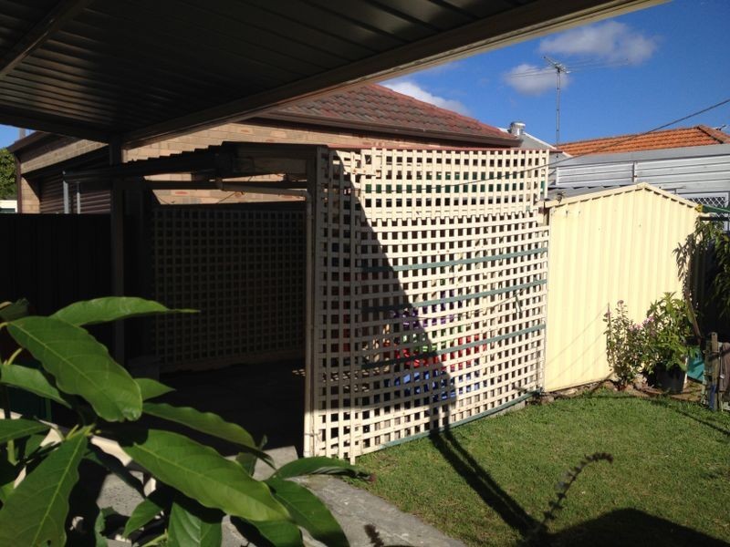 19 Thorncraft pde, Campsie NSW 2194