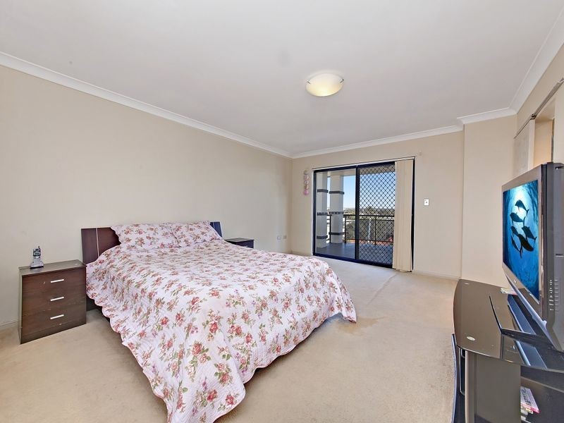 14a Springfield Ave, Roselands NSW 2196