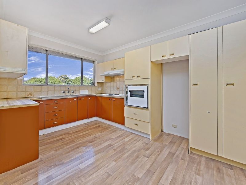 11/2 Fifth Ave, Campsie NSW 2194
