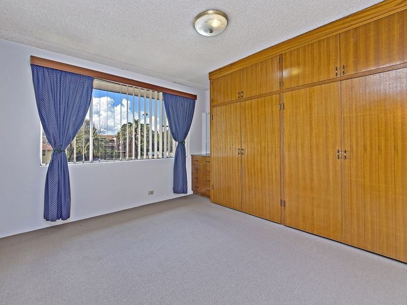 11/2 Fifth Ave, Campsie NSW 2194