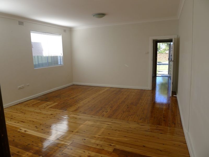 34 Oxford St, Belmore NSW 2192