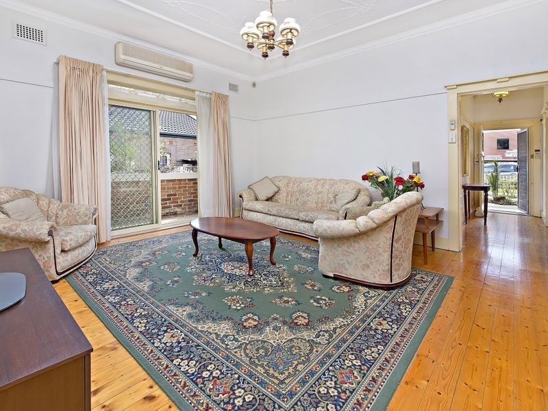 43 Tudor St, Belmore NSW 2192