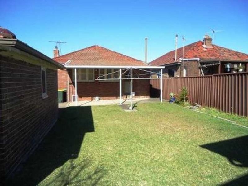459 Homer St, Earlwood NSW 2206