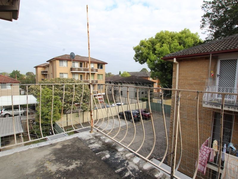 11/22 Fifth avenue, Campsie NSW 2194