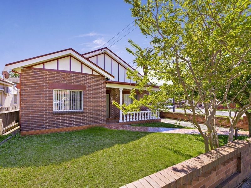 29 Eighth Avenue, Campsie NSW 2194