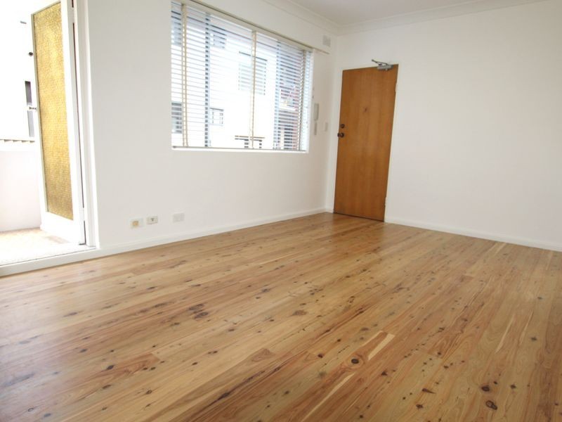 2/37 Fletcher Street, Campsie NSW 2194