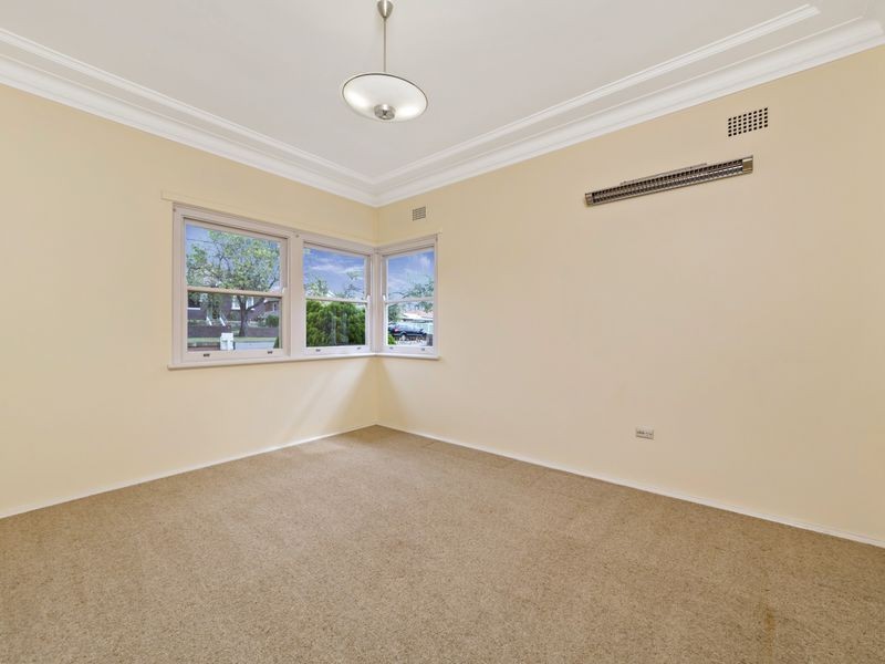 6 Rees Ave, Belmore NSW 2192