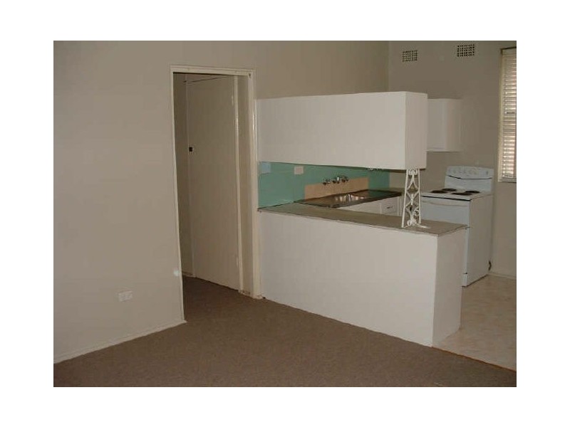 4/88 Clissold Parade, Campsie NSW 2194