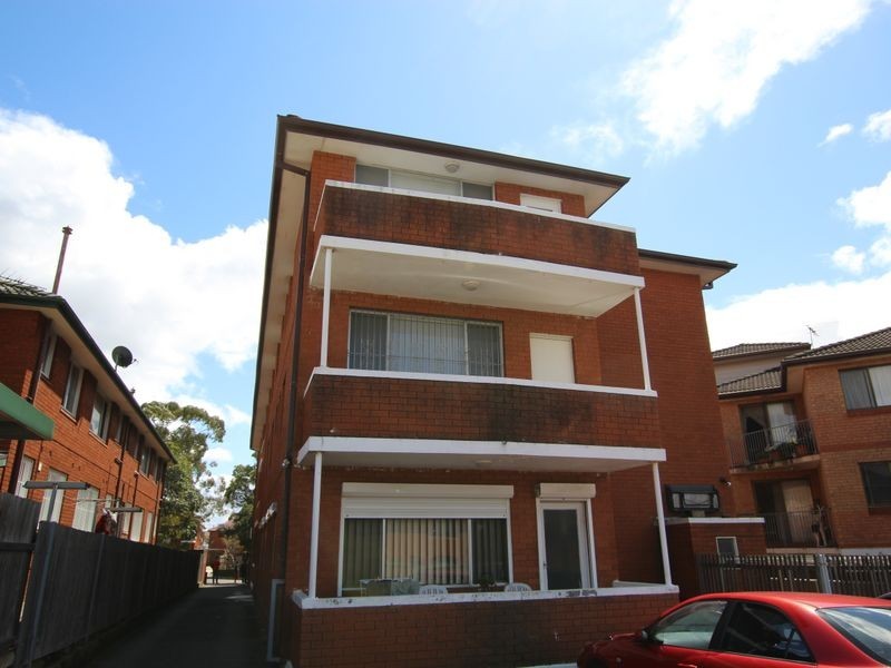 7/18 Hill Street, Campsie NSW 2194