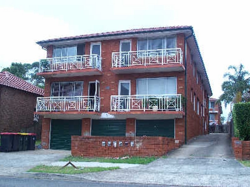 3/4 Lucerne Street, Belmore NSW 2192