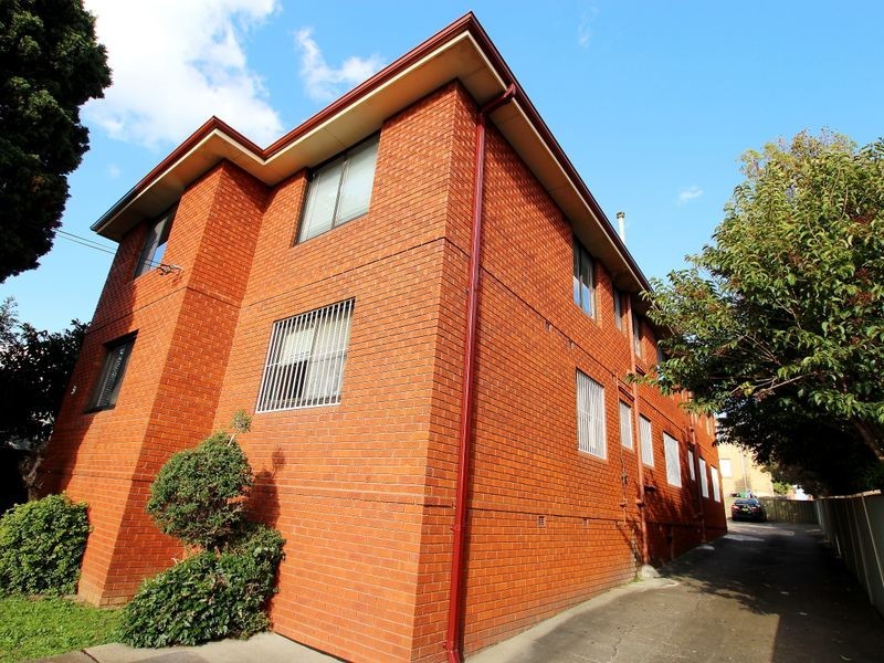 1/54 McKern Street, Campsie NSW 2194