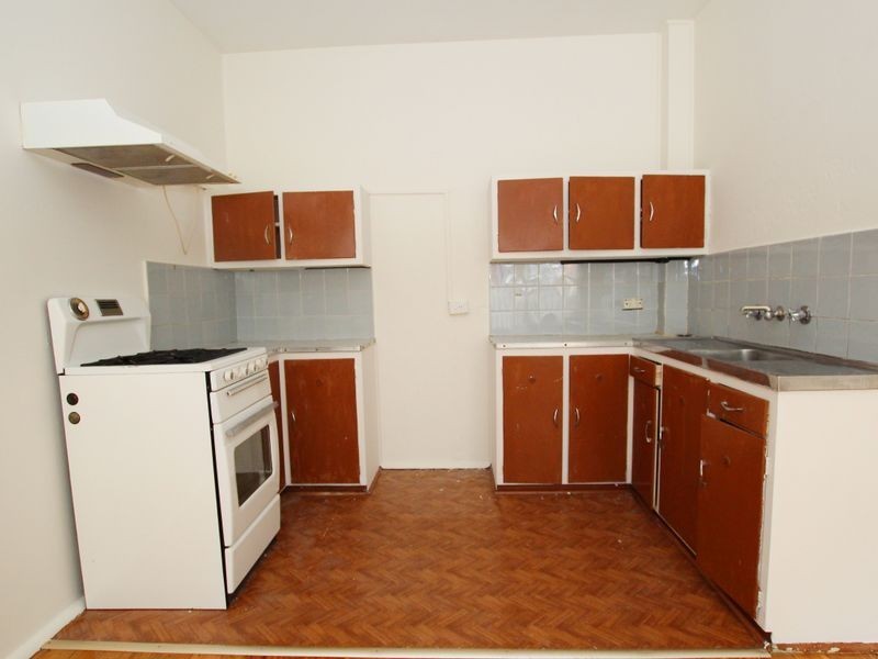 2/18 Eighth Ave, Campsie NSW 2194