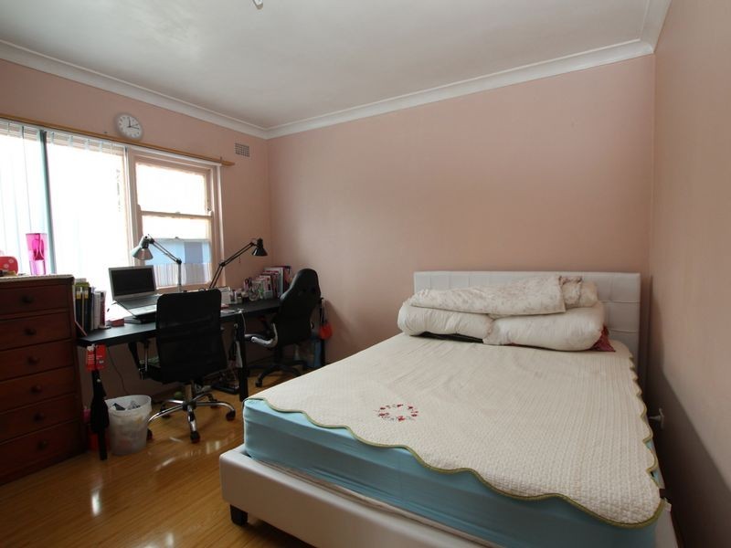 34 Eighth Avenue, Campsie NSW 2194