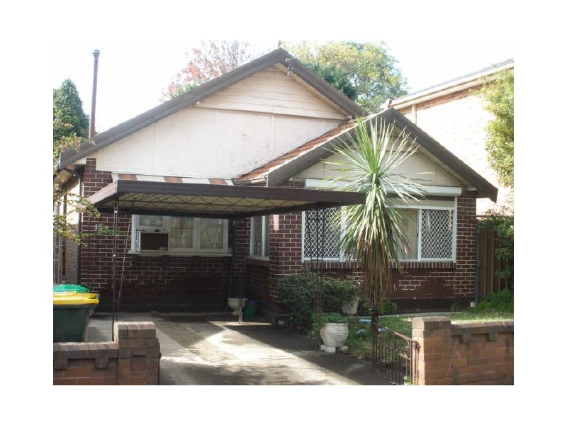 11 First Avenue, Campsie NSW 2194