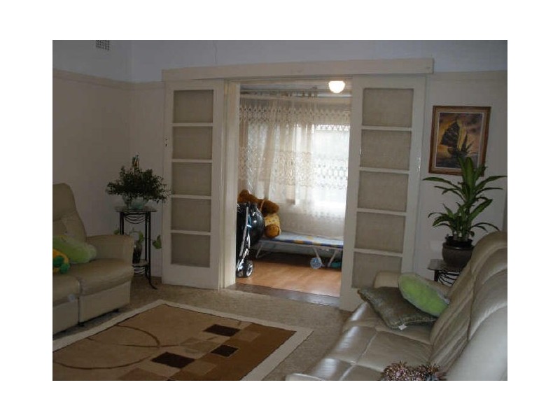 11 First Avenue, Campsie NSW 2194