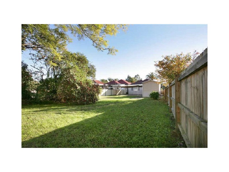 83 Fifth Avenue, Campsie NSW 2194