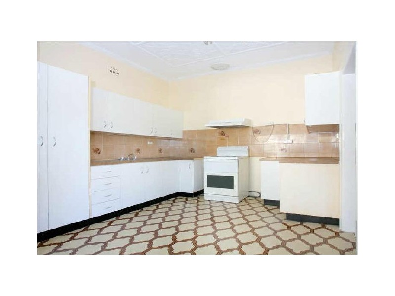 85 Fifth Avenue, Campsie NSW 2194