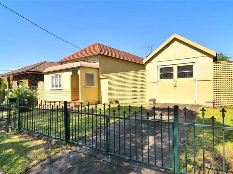 5 Wonga Street, Campsie NSW 2194