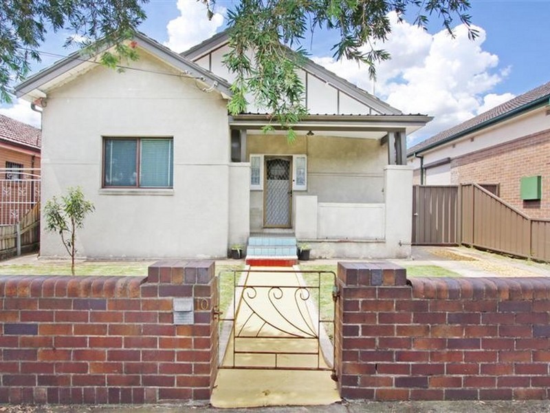 10 Loch Street, Campsie NSW 2194