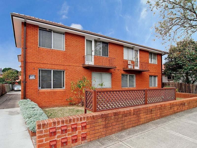 5 Defoe Street, Wiley Park NSW 2195