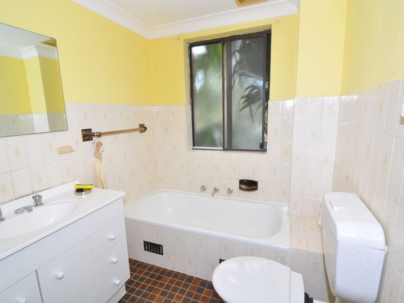 4/16 Gould Street, Campsie NSW 2194