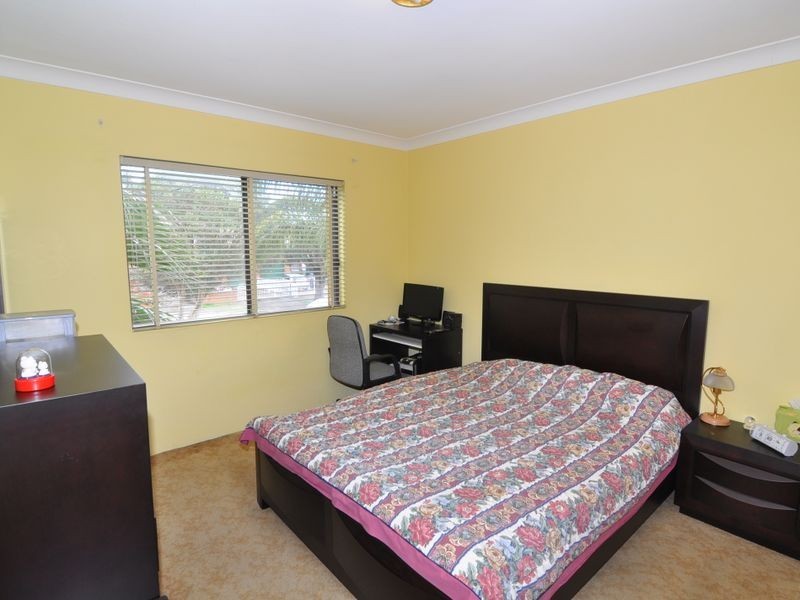 4/16 Gould Street, Campsie NSW 2194