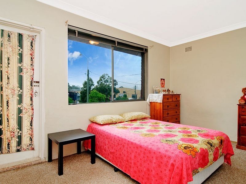 18 Brighton Avenue, Croydon Park NSW 2133