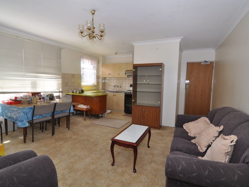 12/6 Hill Street, Campsie NSW 2194