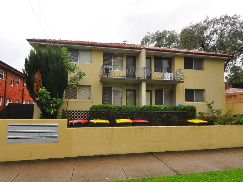 6/3 Fifth Avenue, Campsie NSW 2194