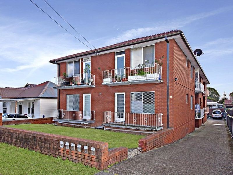 2/49 McKern Street, Campsie NSW 2194