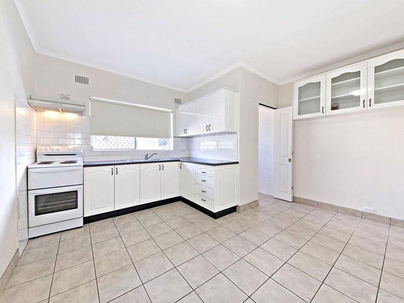 2/49 McKern Street, Campsie NSW 2194