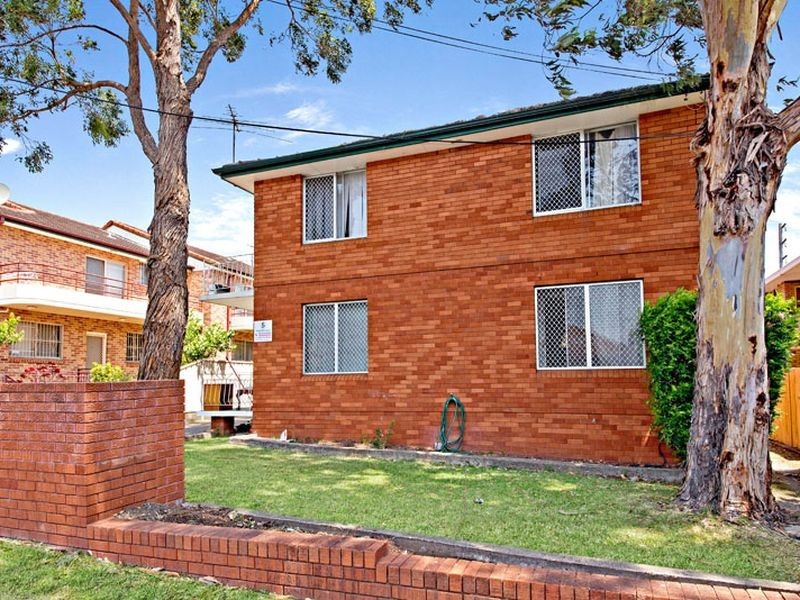 2/104 Duke Street, Campsie NSW 2194
